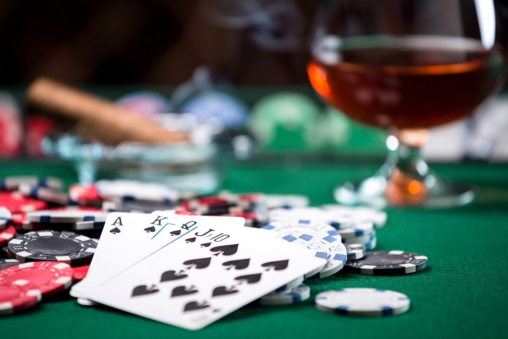 Why does online casino give offers to the players?